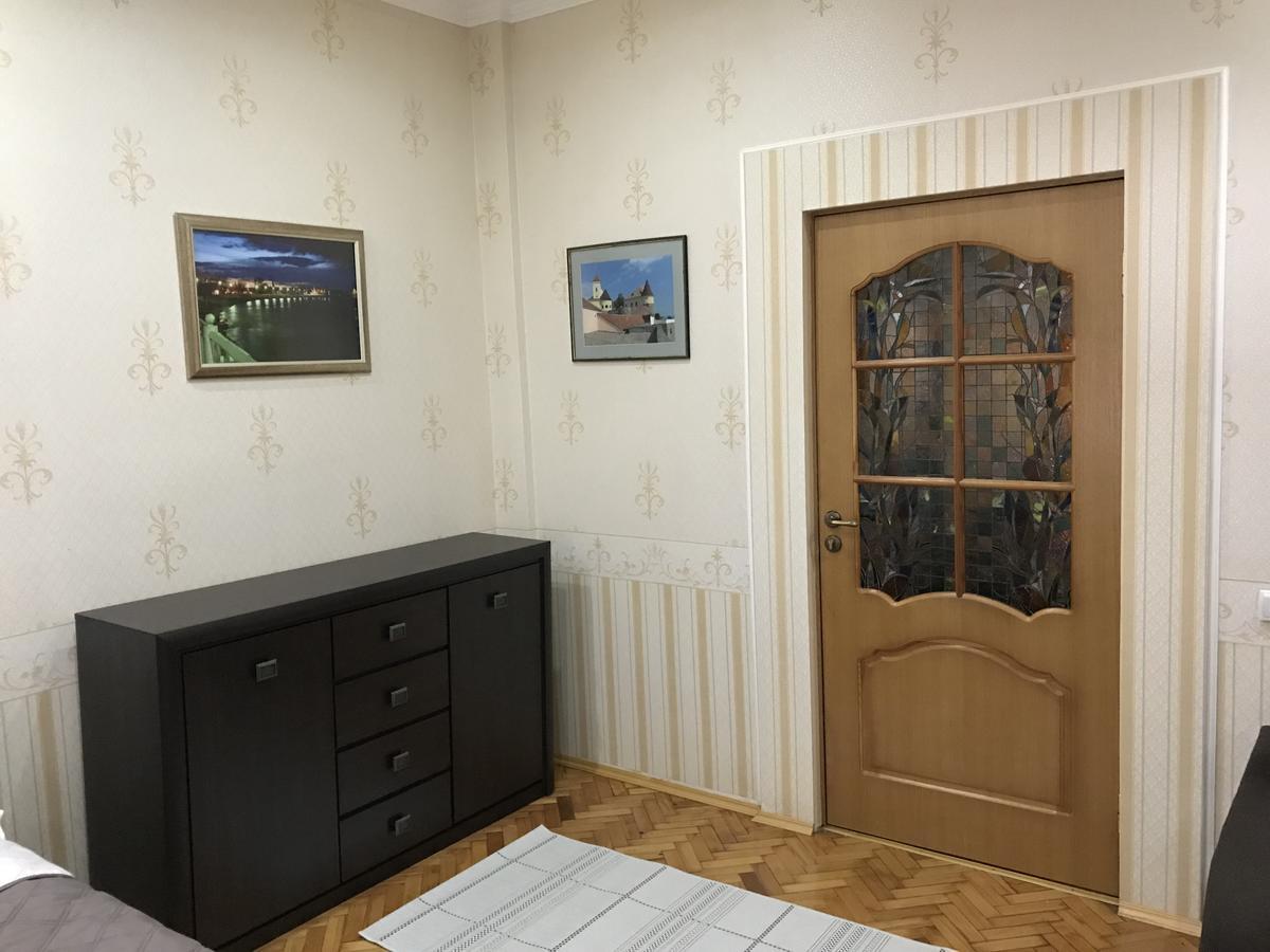 Large Apartment In The City Center Mukatjevo Eksteriør billede