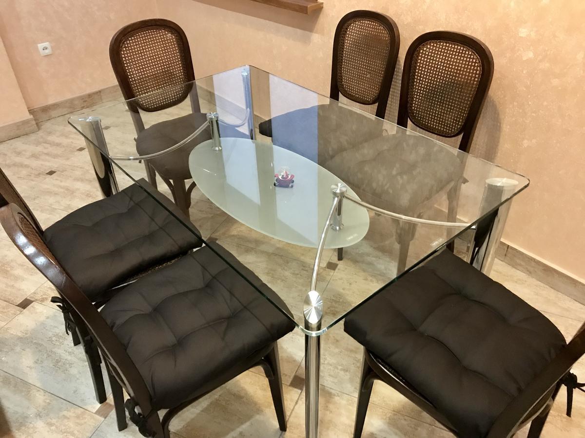 Large Apartment In The City Center Mukatjevo Eksteriør billede