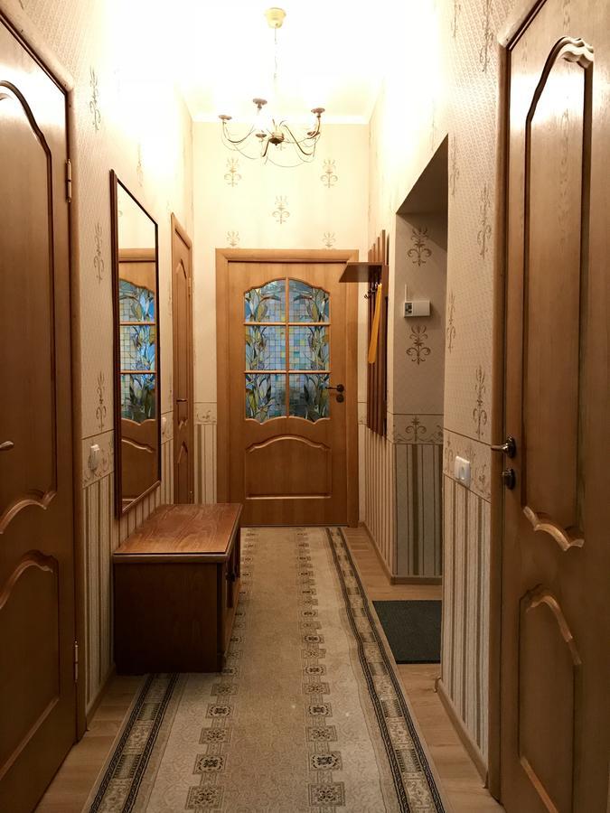 Large Apartment In The City Center Mukatjevo Eksteriør billede