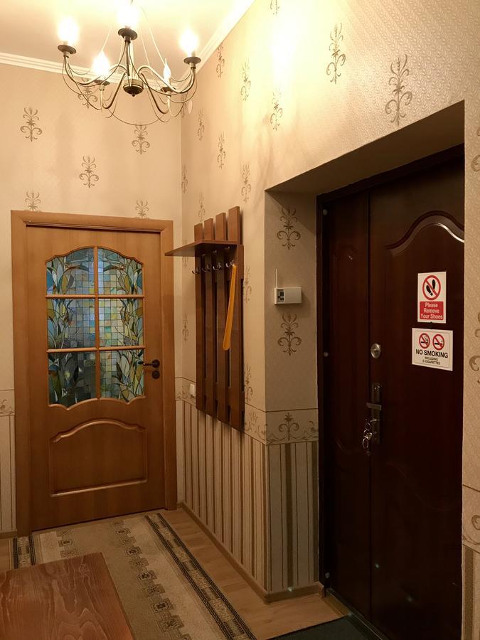 Large Apartment In The City Center Mukatjevo Eksteriør billede